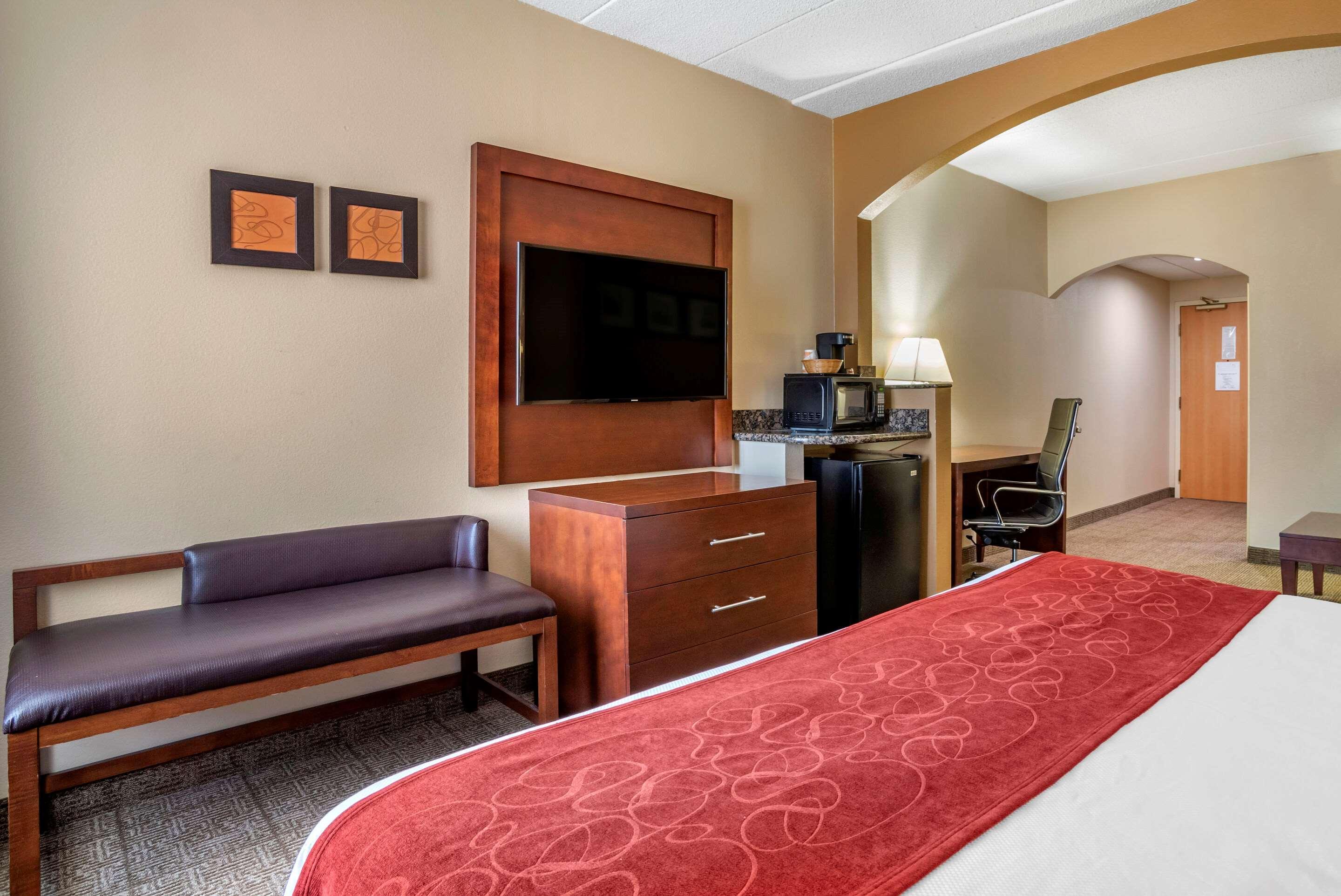 Comfort Suites Hagerstown Exterior photo