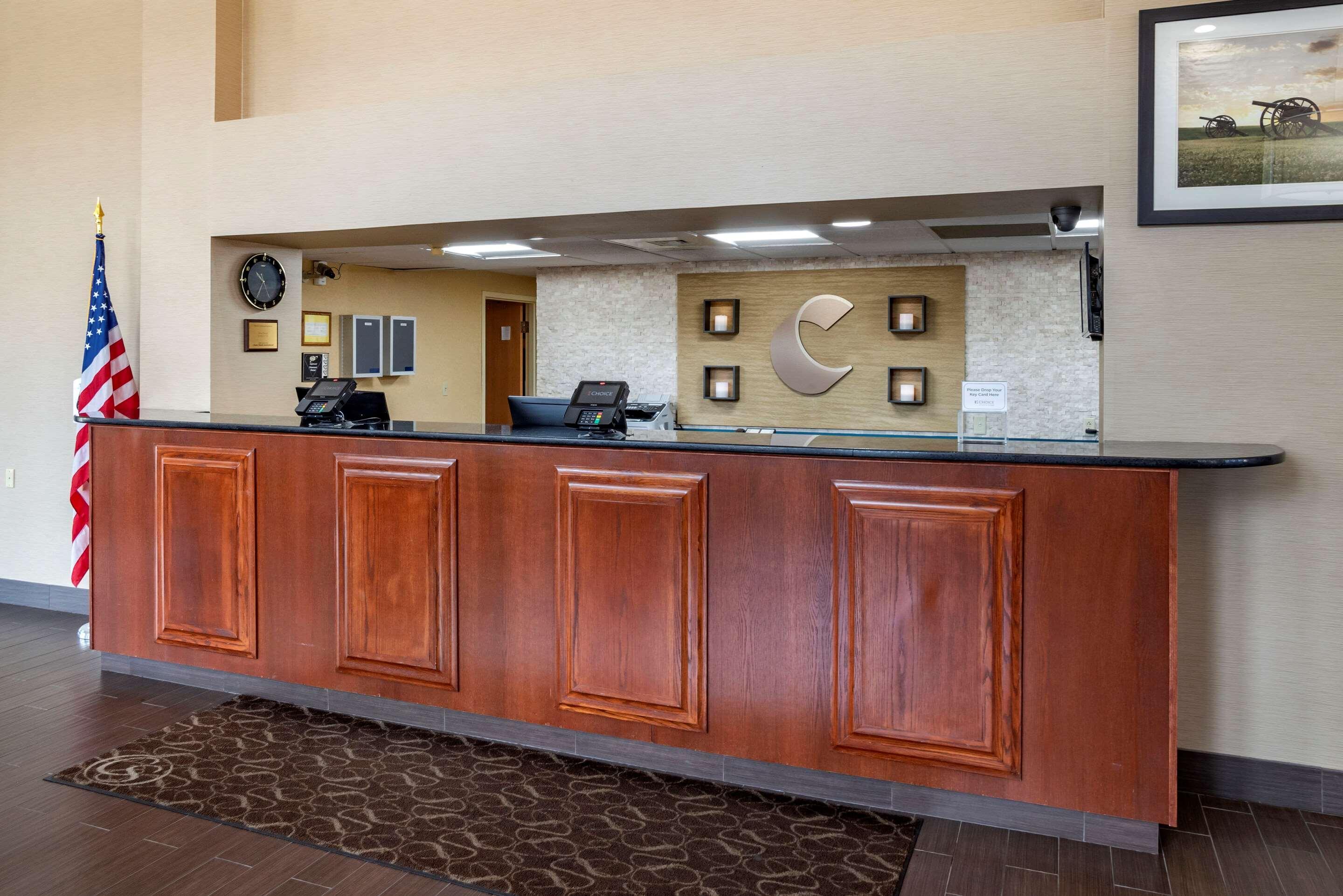 Comfort Suites Hagerstown Exterior photo