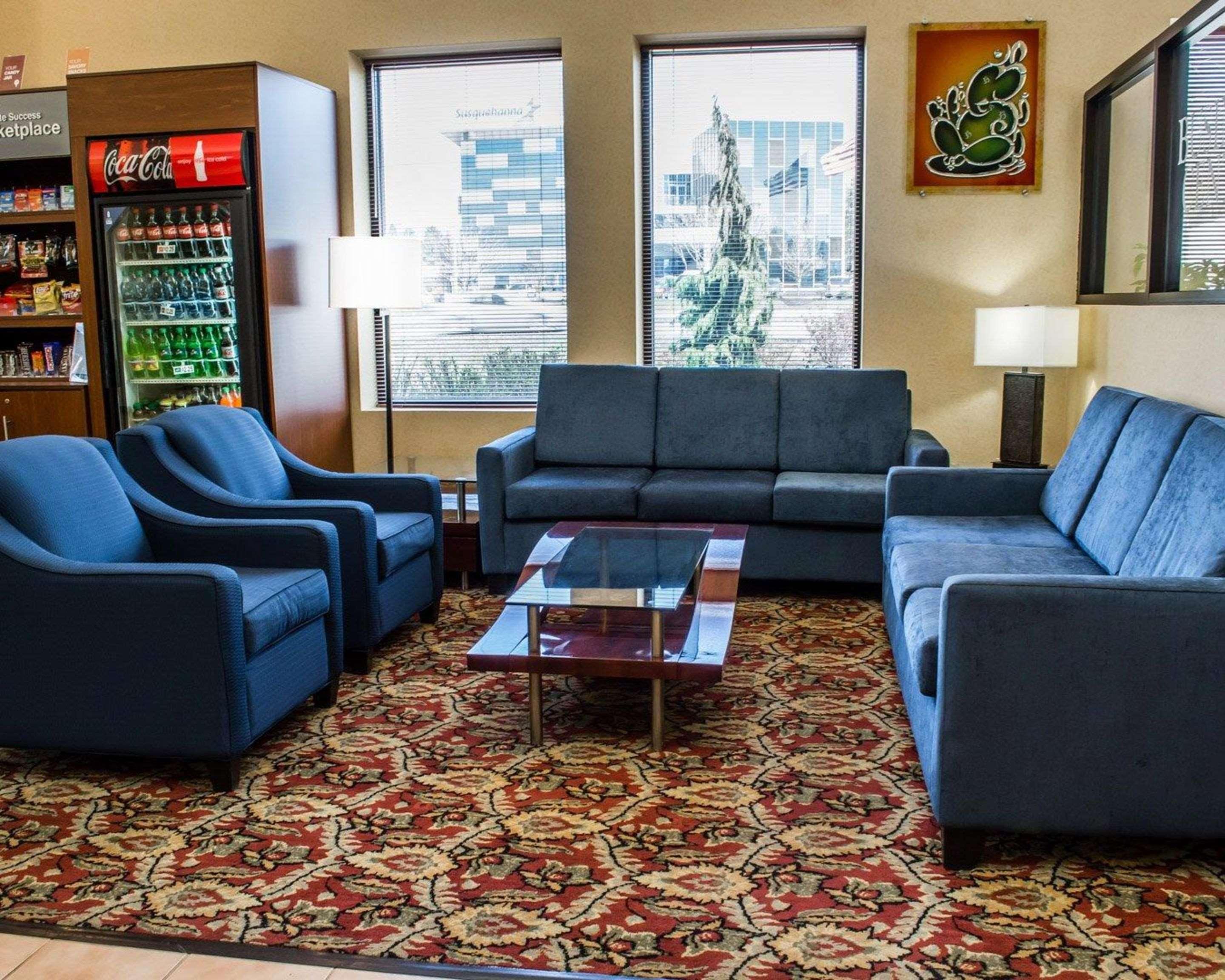 Comfort Suites Hagerstown Exterior photo