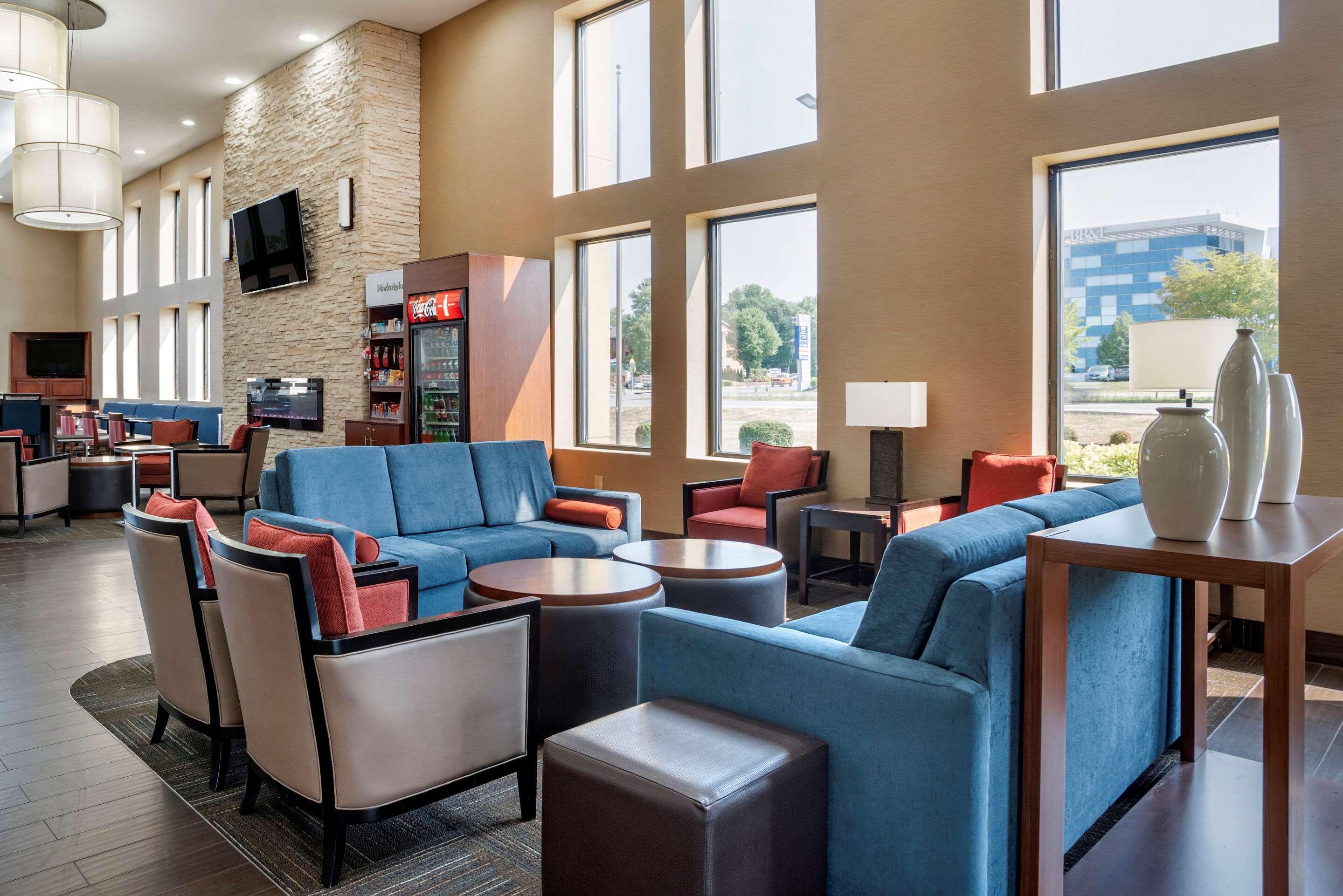 Comfort Suites Hagerstown Exterior photo